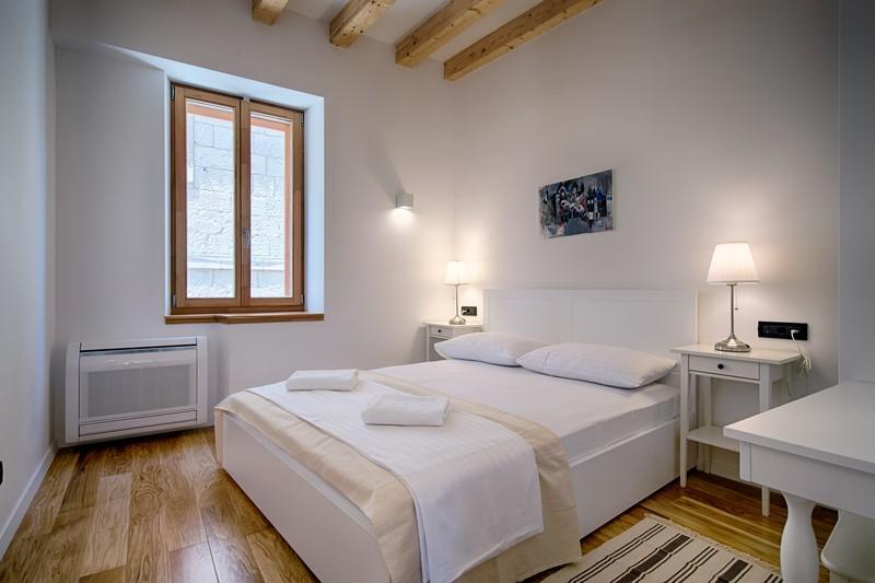 Apartments Villa Glorija Komiža Екстериор снимка