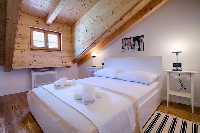 Apartments Villa Glorija Komiža Екстериор снимка